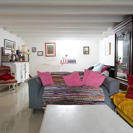 펜션 Jolie Maison Sablaise Avec Jardin Quartier Arago Et Proche Plage, - 8 Personnes